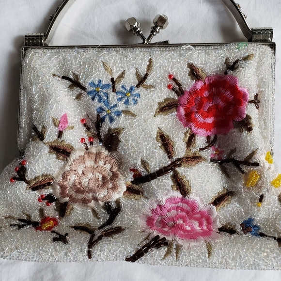 Embroidered &White Beaded Clutch, Buttler &Wilson - Picture 4 of 7
